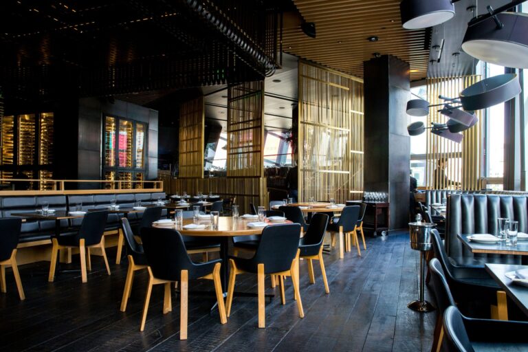 SG Dining Guide - Discover Cuisines in Singapore featuring the city’s diverse food scene, local cuisines, and the best places to eat in Singapore.