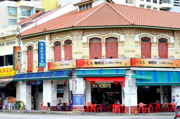 Singapore restaurants – must-try food spots for tourists