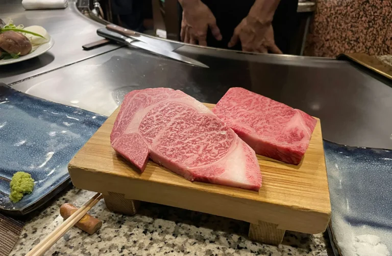 Japanese Cuisine in Singapore : Enjoy wagyu prepared as steak, shabu-shabu, or grilled yakiniku-style in Singapore restaurants.
