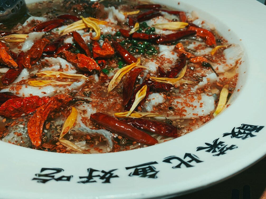 Chinese Cuisines SG : Experience the fiery flavours of Sichuan cuisine with bold spices and peppercorns.