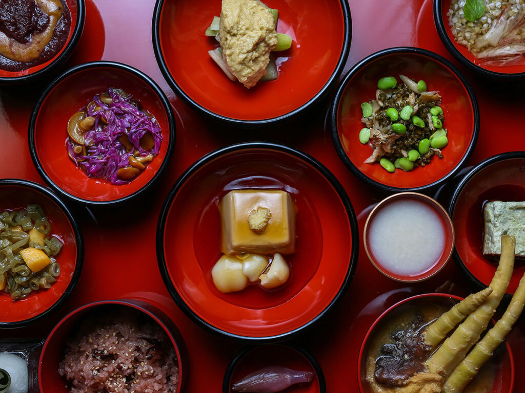 Japanese Cuisine in Singapore : Experience shojin ryori and plant-based Japanese cuisine in Singapore.