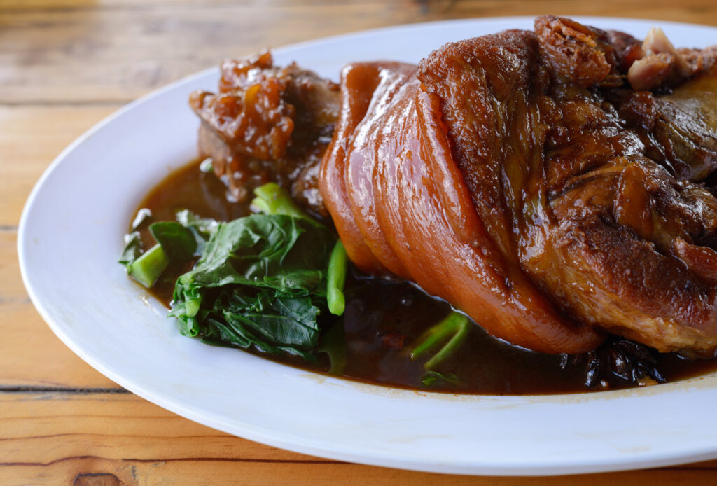 Chinese Cuisine : Fresh ingredients forming the heart of Teochew cooking