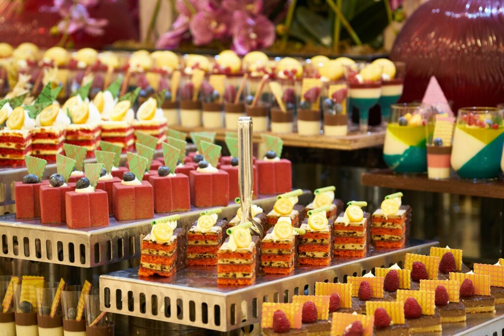 Best Buffet Restaurant in SG : Endless variety of dishes at a popular Singapore buffet