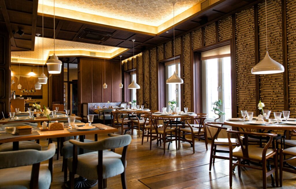 Thai Cuisine in Singapore : From elegant meals to casual dining inspired by Thailand