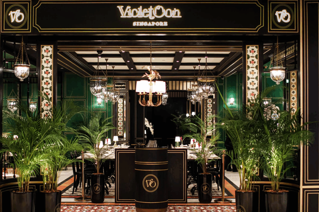Peranakan Cuisine in Singapore : Violet Oon Singapore serves elegant Peranakan classics with refined traditional recipes and innovative dishes.